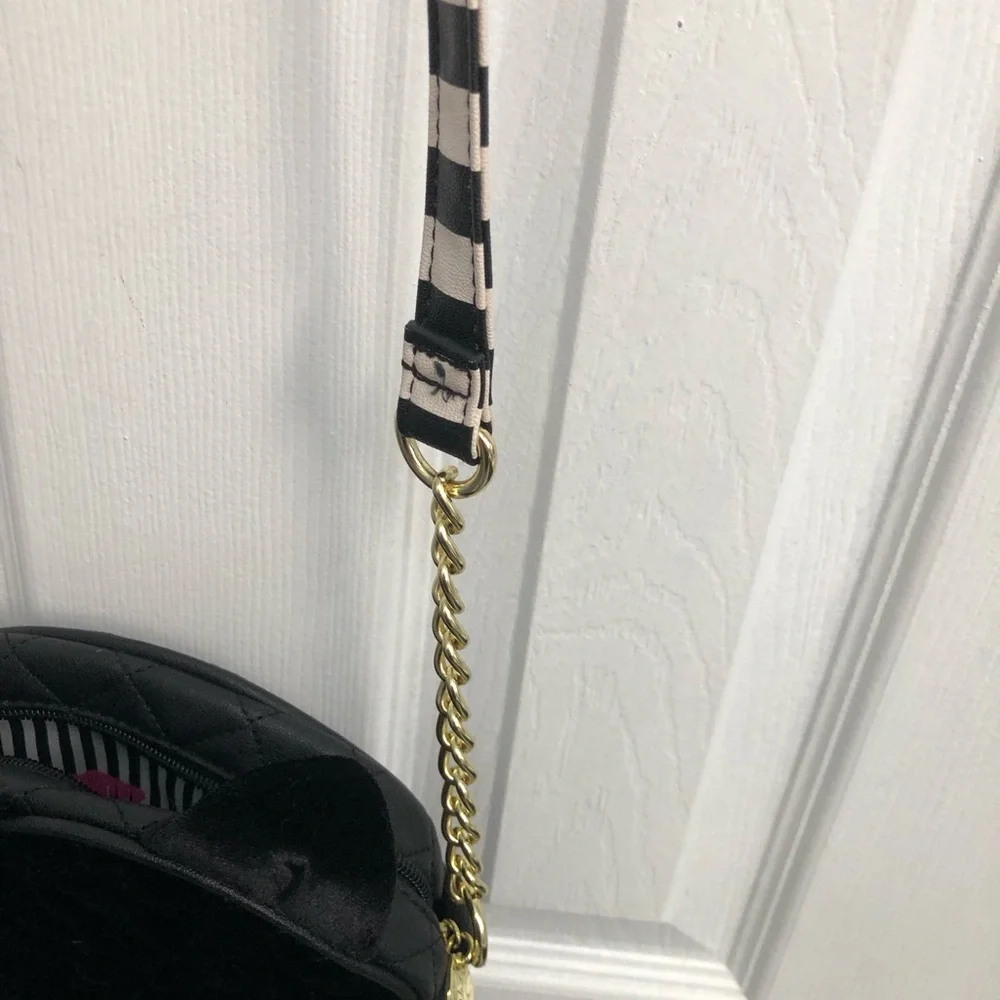 Luv Betsey Johnson Quilted Black Cat Star Velvet Crossbody Purse LBAVA FLAWS